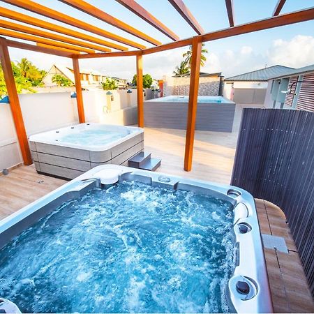 Evasion En Plein Coeur De La Ville Studio Jacuzzis Sauna Et Piscine Au Centre De Port-Louis Εξωτερικό φωτογραφία