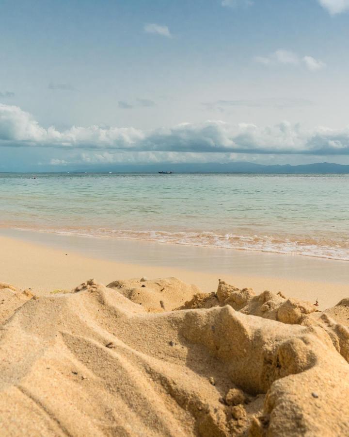 Evasion En Plein Coeur De La Ville Studio Jacuzzis Sauna Et Piscine Au Centre De Port-Louis Εξωτερικό φωτογραφία